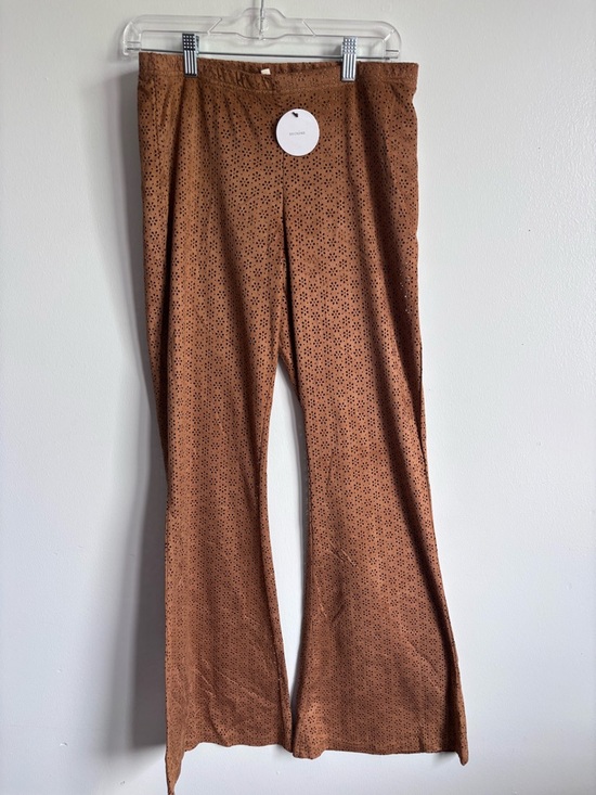 En Créme Pants - NWT En Crème Brown Eyelet Flared Pants size Large